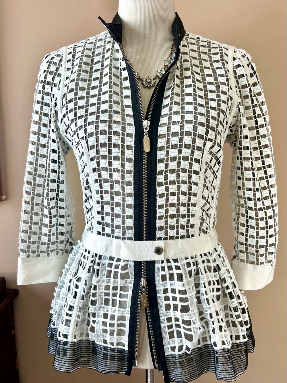 Anthropologie Beguile by Byron Lars Lace Peplum Jacket Size 6 - Picture 4 of 14